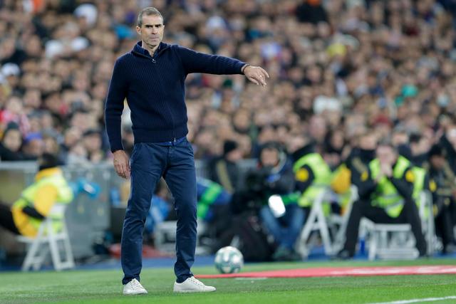 利字合砍63分三球空砍50分 雄鹿险胜黄蜂4连胜